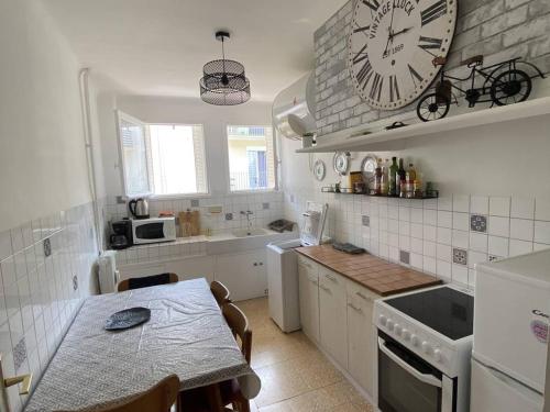 Appartement Amélie-les-Bains-Palalda, 4 pièces, 4 personnes - FR-1-703-104