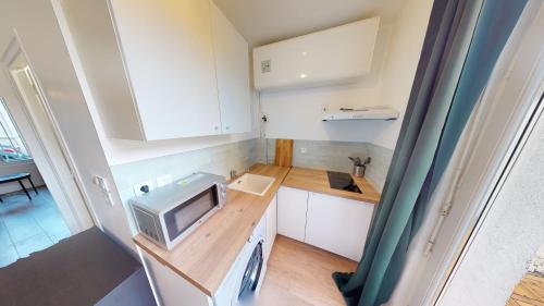 Appartement aménagé et équipé secteur Université, avec terrasse