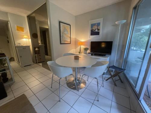 Appartement Arcachon, 1 pièce, 4 personnes - FR-1-474-231