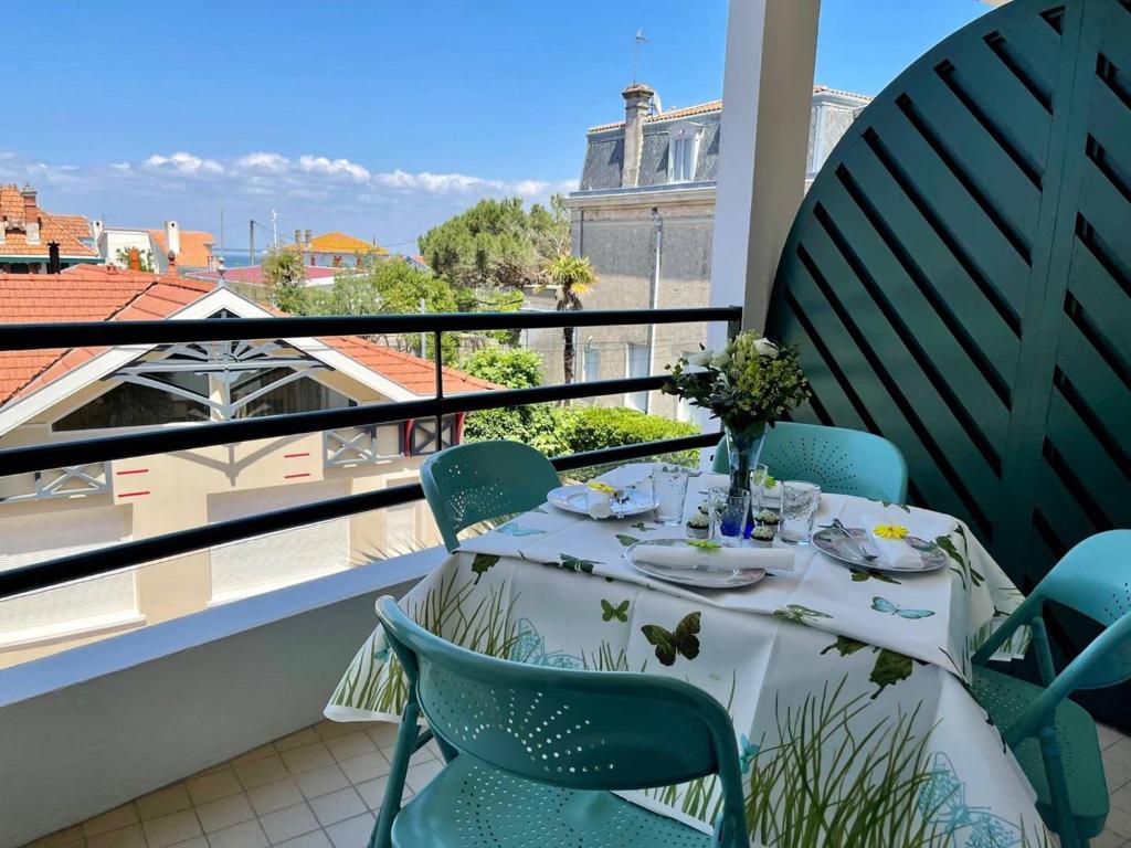 Appartement Arcachon, 2 pièces, 4 personnes - FR-1-433-80 350, boulevard de la plage Rés. ANTARES - Appartement 209 (2ème étage), 33120 Arcachon