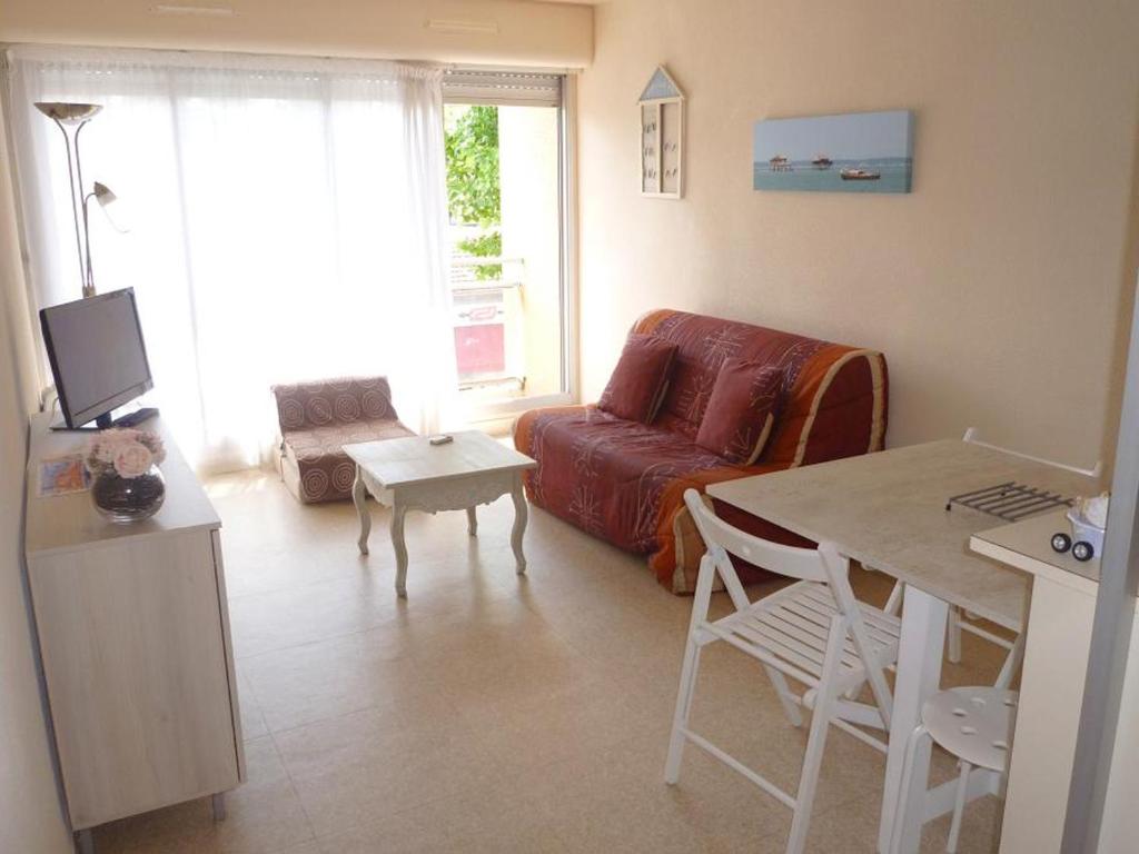 Appartement Arcachon, 2 pièces, 4 personnes - FR-1-474-21 247 Boulevard De La Cote D'Argent - Residence Front De Mer Park 26 Batiment A1 2Â° Ãtage NÂ° 122 -, 33120 Arcachon