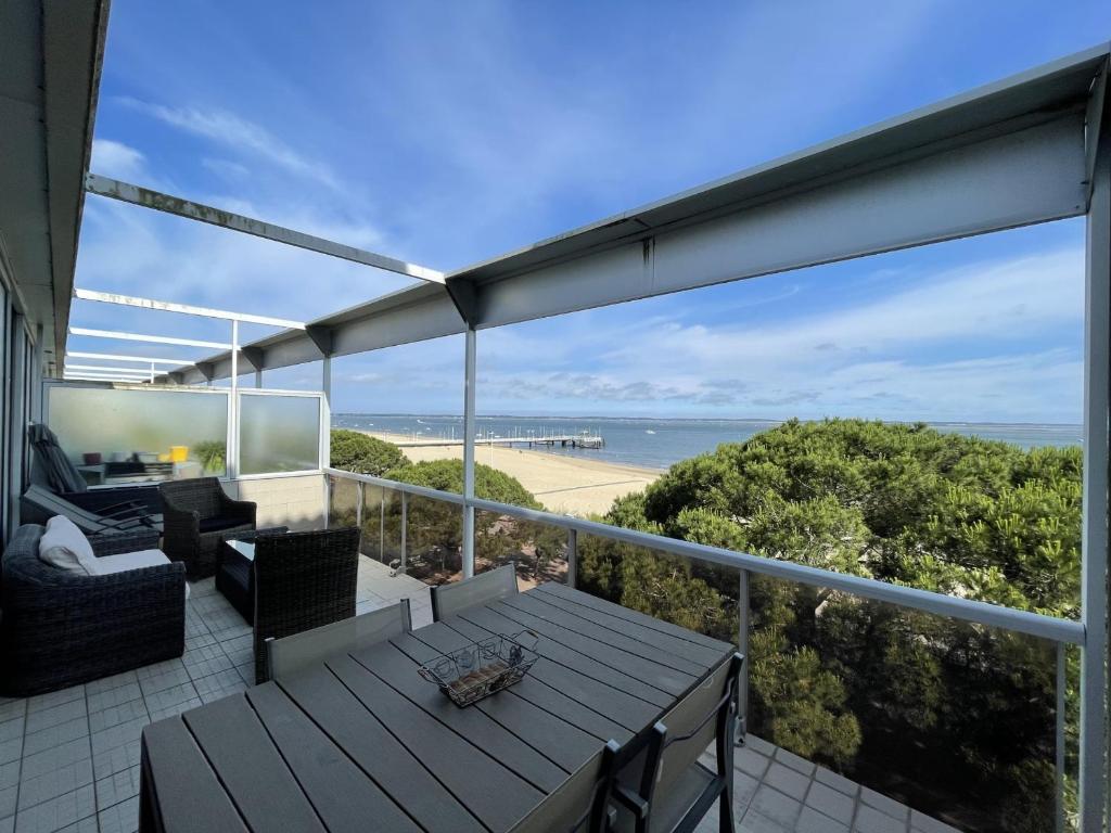 Appartement Arcachon, 3 pièces, 6 personnes - FR-1-374-59 12 Bd Veyrier Montagneres - Résidence Maupassant-Plage 4 Eme Ãtage - Parking N°25 -, 33120 Arcachon