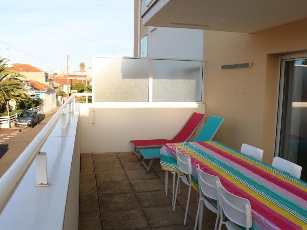 Appartement Arcachon, 4 pièces, 8 personnes - FR-1-374-22 14 Rue Thomas Illyricus - Rés. St James - 1Er Etage Apt 1525 Park. 1525 -, 33120 Arcachon
