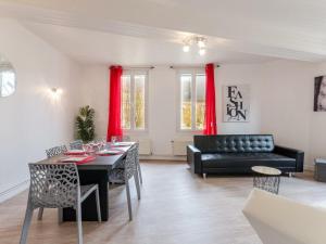 Appartement Arcis-sur-Aube, 4 pièces, 5 personnes - FR-1-543-78