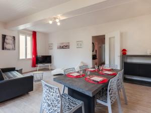 Appartement Appartement Arcis-sur-Aube, 4 pièces, 5 personnes - FR-1-543-78 8 Avenue Grassin ARCIS SUR AUBE 10700 Arcis-sur-Aube Champagne-Ardenne