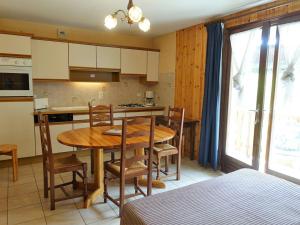 Appartement Appartement Arêches-Beaufort, 2 pièces, 4 personnes - FR-1-342-160 LE CRISTOL 3181 route du Planay 73270 Arêches Rhône-Alpes