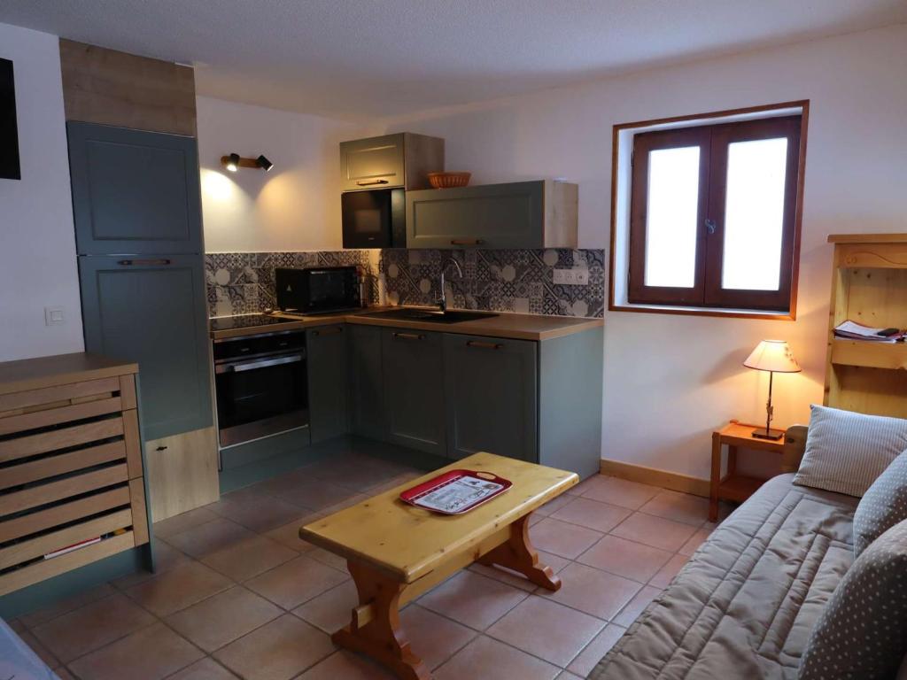 Appartement Arêches-Beaufort, 2 pièces, 4 personnes - FR-1-342-242 L'OREE DES PISTES- LE PLANAY 41 Chemin de Melon, 73270 Beaufort