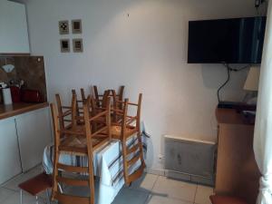 Appartement Arette, 1 pièce, 6 personnes - FR-1-602-88