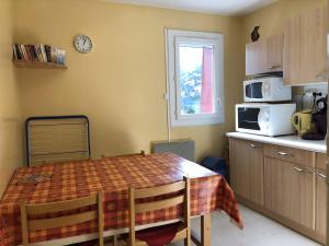 Appartement Arette, 2 pièces, 6 personnes - FR-1-602-101