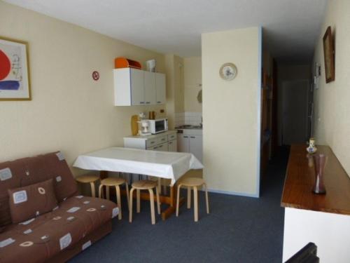 Appartement Arette, 2 pièces, 6 personnes - FR-1-602-109