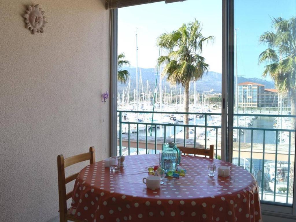 Appartement Argelès-sur-Mer, 1 pièce, 4 personnes - FR-1-225-57 Quai Jacques Cartier RÃ©sidence Reale - BÃ¢timent A  2Ieme Ãtage  Appartement NÂ°205 -, 66700 Argelès-sur-Mer