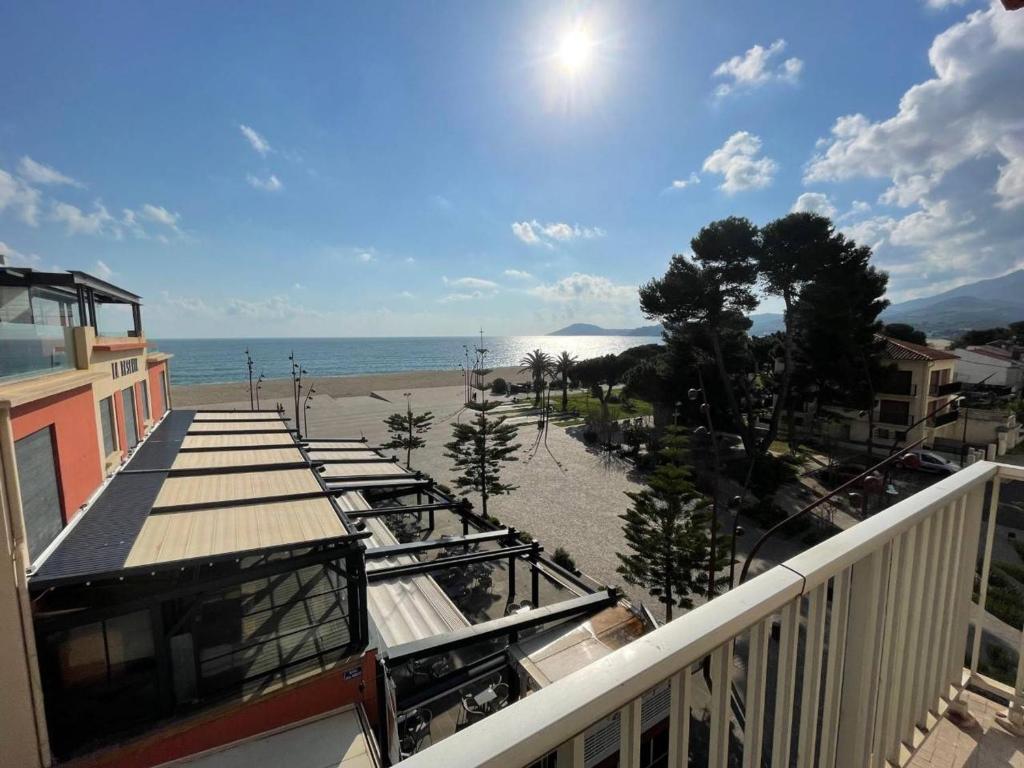 Appartement Appartement Argelès-sur-Mer, 2 pièces, 4 personnes - FR-1-225-733 Rond Point de l'arrivée La Résidence 3ème étage appart.20 66700 Argelès-sur-Mer