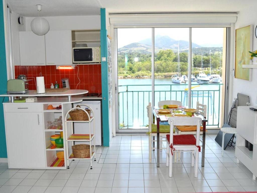 Appartement Argelès-sur-Mer, 2 pièces, 5 personnes - FR-1-225-579 Port Argeles RÃ©sidence Reale - Batiment B 2Eme Ãtage - Appartement 214 -, 66700 Argelès-sur-Mer