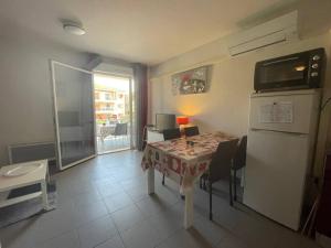 Appartement Argelès-sur-Mer, 2 pièces, 6 personnes - FR-1-225-738