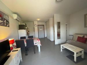 Appartement Appartement Argelès-sur-Mer, 2 pièces, 6 personnes - FR-1-225-738 résidence LES DEMEURES DE LA MASSANE 1er étage appartement 112 66700 Argelès-sur-Mer Languedoc-Roussillon