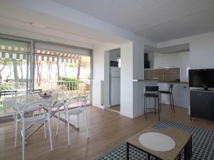 Appartement Argelès-sur-Mer, 2 pièces, 6 personnes - FR-1-309-343