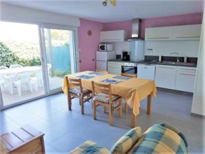 Appartement Appartement Arzon, 3 pièces, 6 personnes - FR-1-639-12 4 A Les Sternes Résidence Les Jardins du Crouesty 56640 Arzon Bretagne