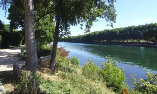 Appartement au bord de seine