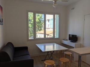 Appartement Appartement au cœur de cassis vue sur le parc batiment A 1er étage porte gauche 16 Rue de l Arene 13260 Cassis Provence-Alpes-Côte d\'Azur