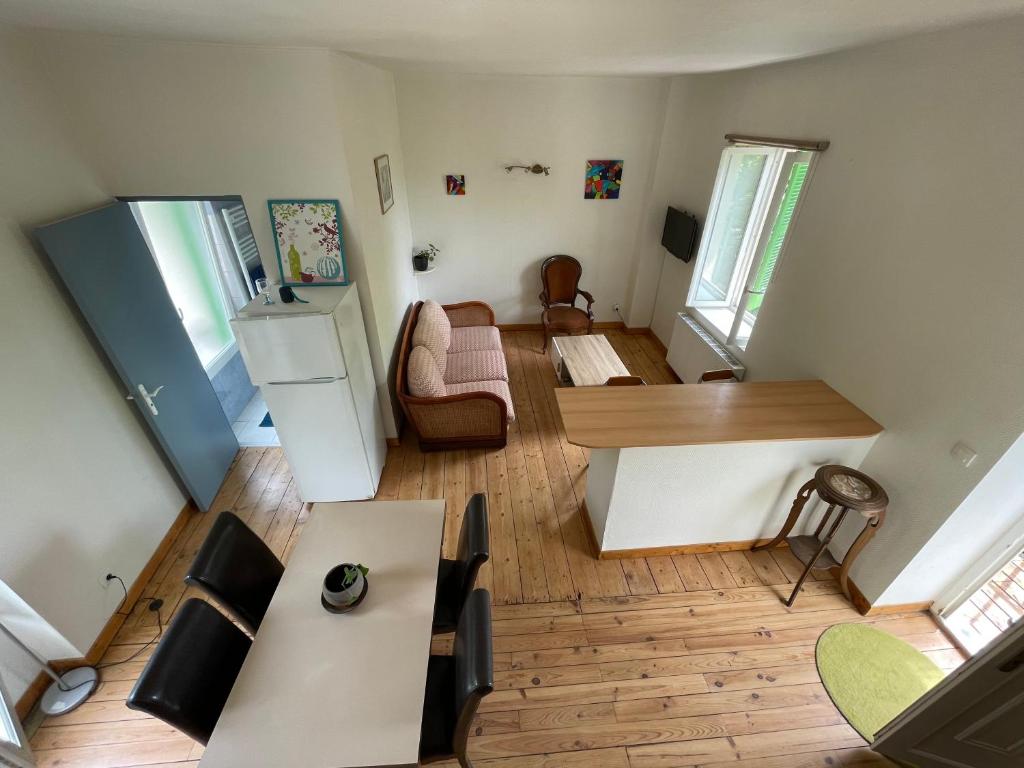 Appartement au calme à proximité de Lyon 66 Route de Genève, 69140 Rillieux-la-Pape