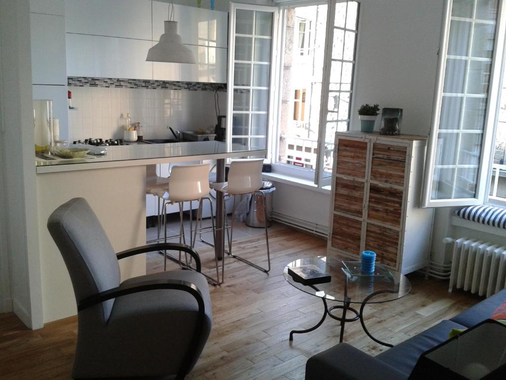 Appartement Au Coeur D'intra-Muros 3 Place Du Pilori, 35400 Saint-Malo