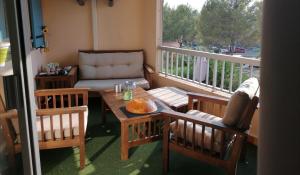 appartement au LAGON BLEU à Fréjus, garage, tennis & piscine 1200 M2