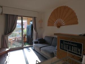 appartement au LAGON BLEU à Fréjus, garage, tennis & piscine 1200 M2