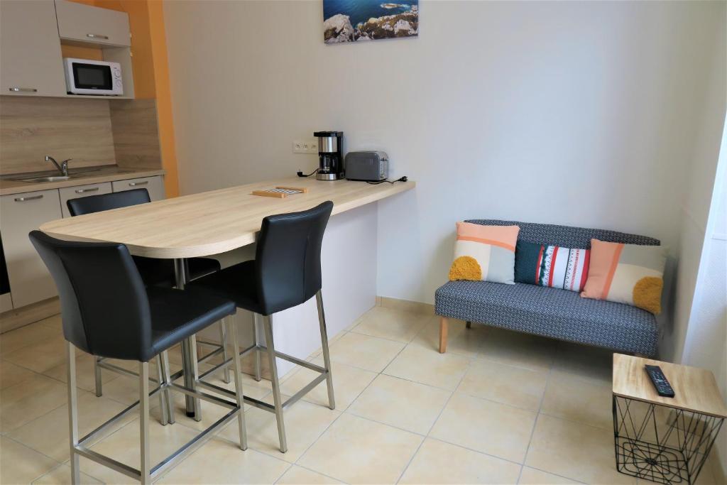Appartement Appartement au port de plaisance à PERROS-GUIREC - Réf 817 19 rue Maréchal Joffre 22700 Perros-Guirec