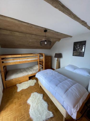 Appartement au Sauze vue montagne