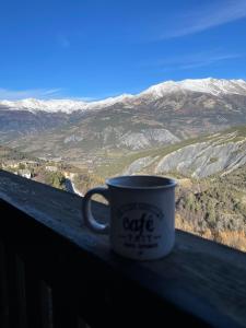 Appartement Appartement au Sauze vue montagne Le soleil du Sauze ,7e étage 108 Impasse du Roi Soleil 04400 Enchastrayes Provence-Alpes-Côte d\'Azur