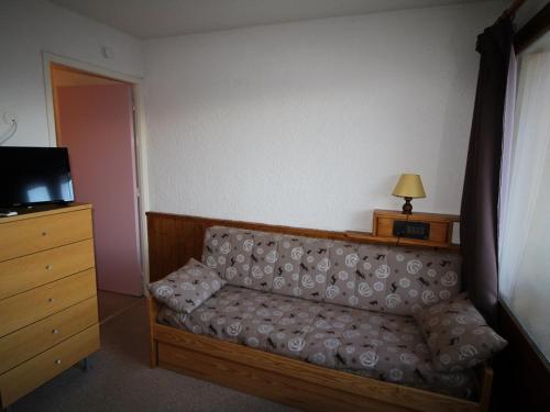 Appartement Auris, 1 pièce, 2 personnes - FR-1-297-33