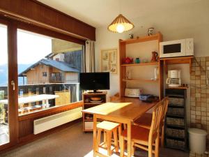Appartement Auris, 1 pièce, 3 personnes - FR-1-297-332