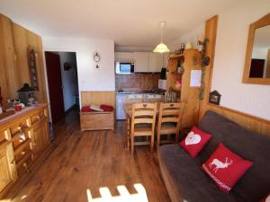 Appartement Auris, 1 pièce, 4 personnes - FR-1-297-153