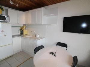 Appartement Auris, 1 pièce, 4 personnes - FR-1-297-157