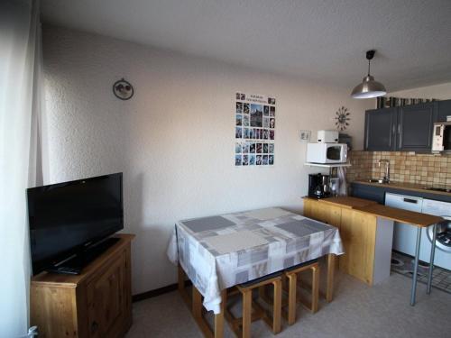 Appartement Auris, 1 pièce, 4 personnes - FR-1-297-282