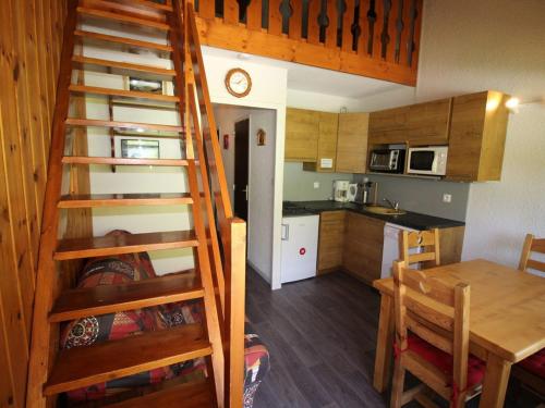 Appartement Auris, 1 pièce, 4 personnes - FR-1-297-298