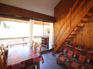 Appartement Auris, 1 pièce, 4 personnes - FR-1-297-298