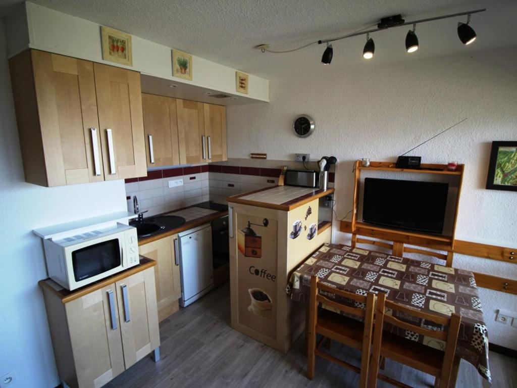 Appartement Auris, 1 pièce, 4 personnes - FR-1-297-301 7 RUE DE PIEGUT APPARTEMENT N°9 - Niveau 1, 38142 Auris