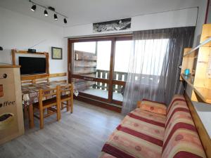 Appartement Auris, 1 pièce, 4 personnes - FR-1-297-301