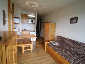 Appartement Auris, 2 pièces, 3 personnes - FR-1-297-299
