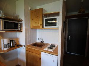 Appartement Auris, 2 pièces, 3 personnes - FR-1-297-299