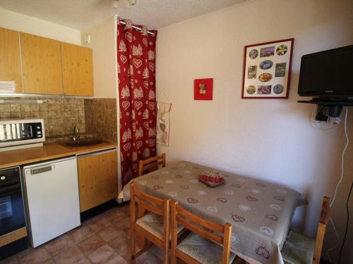 Appartement Auris, 2 pièces, 3 personnes - FR-1-297-44