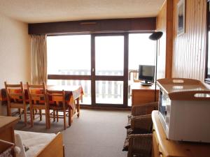 Appartement Auris, 2 pièces, 6 personnes - FR-1-297-11