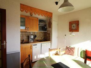Appartement Auris, 2 pièces, 6 personnes - FR-1-297-113