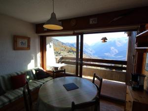 Appartement Auris, 2 pièces, 6 personnes - FR-1-297-113