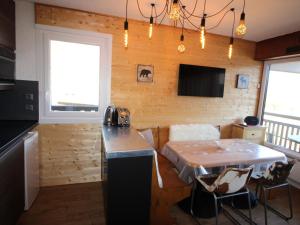 Appartement Auris, 3 pièces, 6 personnes - FR-1-297-92