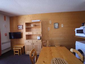 Appartement Auris, 4 pièces, 8 personnes - FR-1-297-46
