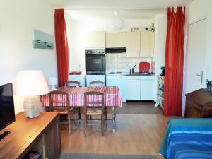 Appartement avec Balcon proche Plage C122