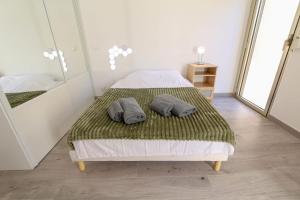 Appartement avec Climatisation Terrasse Piscine et Parking - BENAKEY