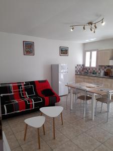 Appartement Appartement avec extérieur et parking gratuit 17 Rue de Torderes 66100 Perpignan Languedoc-Roussillon